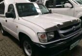 2004 Toyota Hilux 2.4D S/Cab For sale